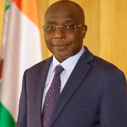 M. BOUAKE FOFANA, Ministre de l'Hydraulique, de l’Assainissement et de la Salubrité